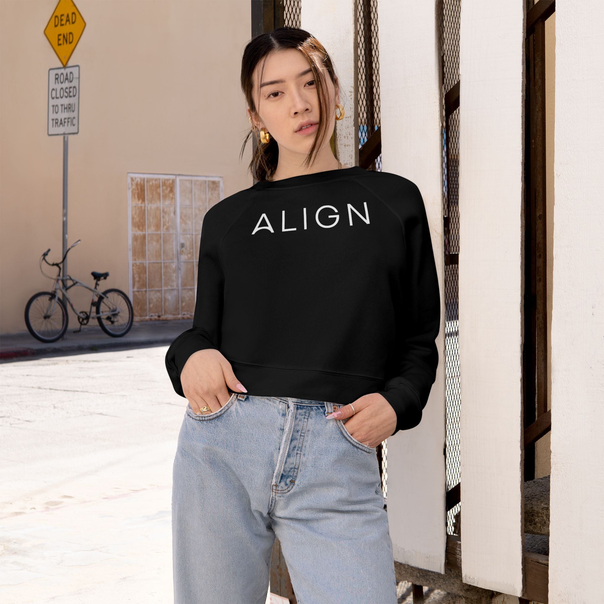 Cropped Pullover - Women's Cozy Fleece Sweatshirt